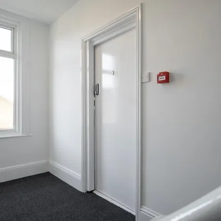 Yss The Church 1 Coatham Apartment *