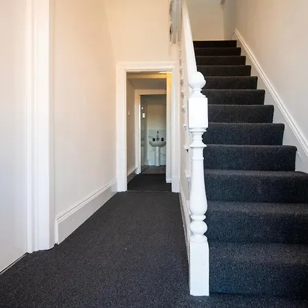 Yss The Church 1 Coatham * レッドカー